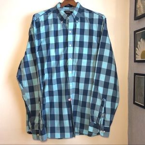 Men’s Lands End dress shirt